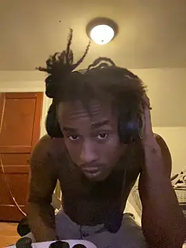 Snapshot of youngbull_dada chatting on February 2, 2026, 5:33 pm youngbull dada online show from February 2, 2026, 5:33 pm