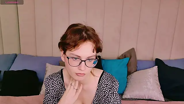 KathleenDioiz online show from November 15, 2025, 3:08 pm