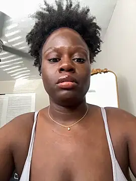 ladiosa selene online show from April 8, 2026, 8:20 pm