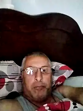 KAXABE11 online show from November 21, 2025, 6:39 pm