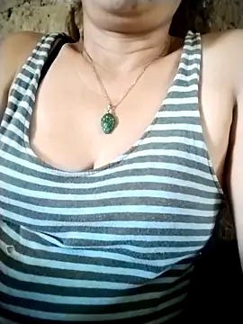 Sassy-jann online show from November 28, 2025, 2:36 am