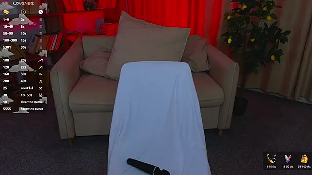 WICKEDEMBER online show from April 17, 2026, 2:03 am