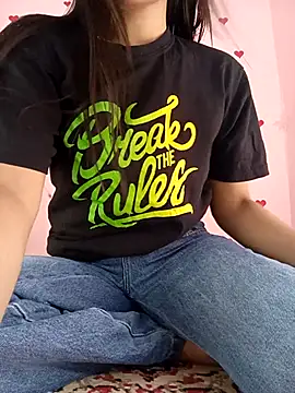 Saniya76 online show from March 12, 2026, 4:24 pm