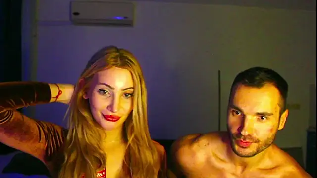 freyatrns online show from November 5, 2025, 7:47 pm