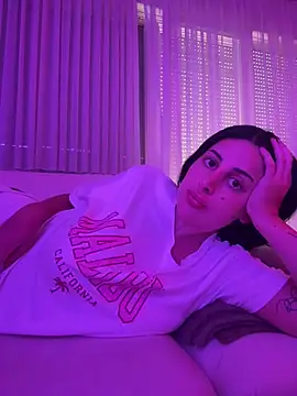 jojoa23 online show from April 25, 2026, 12:52 pm