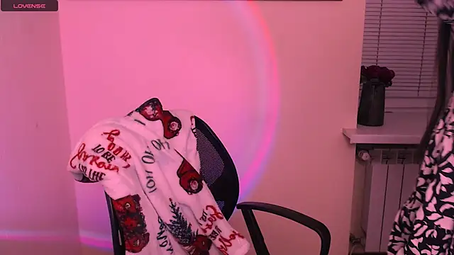 AlinaDoll  online show from November 19, 2025, 8:14 am