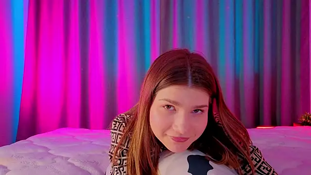 Snapshot of WilmaJohnson chatting on February 13, 2026, 8:43 am WilmaJohnson online show from February 13, 2026, 8:43 am