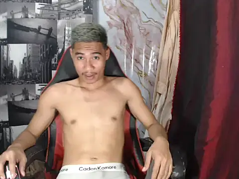 mrsexyteens online show from February 12, 2026, 4:40 am