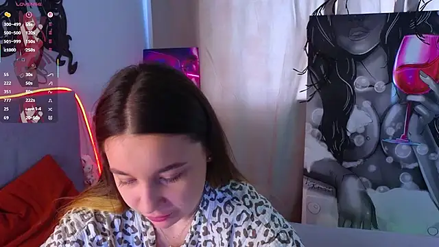 LauriePerez online show from February 13, 2026, 8:54 am