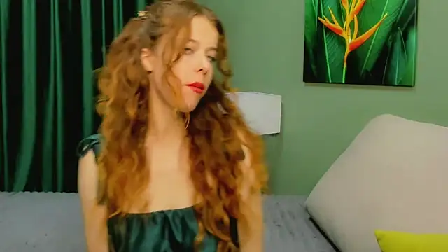 LoraWarner online show from November 22, 2025, 8:41 pm