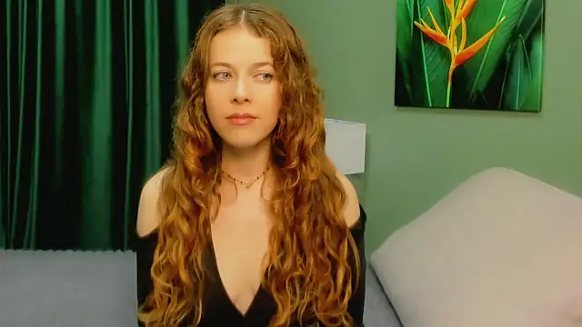 LoraWarner online show from November 26, 2025, 12:11 am