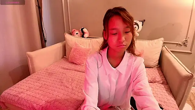 lihnpham online show from March 20, 2026, 1:21 am