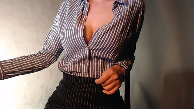 charm  me online show from July 30, 2026, 5:56 pm