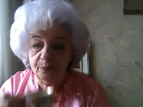 Snapshot of ValeriaKroww chatting on November 10, 2025, 9:52 am ValeriaKroww online show from November 10, 2025, 9:52 am
