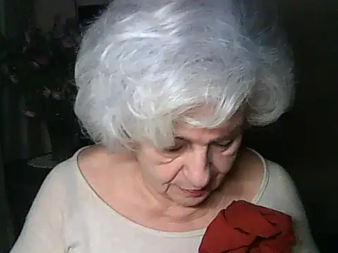 Snapshot of ValeriaKroww chatting on November 14, 2025, 6:28 pm ValeriaKroww online show from November 14, 2025, 6:28 pm