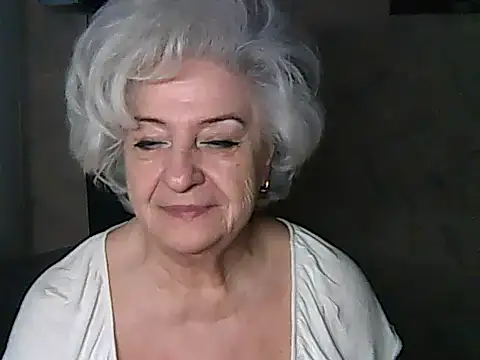 Snapshot of ValeriaKroww chatting on November 29, 2025, 6:49 am ValeriaKroww online show from November 29, 2025, 6:49 am
