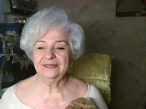 Snapshot of ValeriaKroww chatting on May 9, 2026, 5:34 am ValeriaKroww online show from May 9, 2026, 5:34 am
