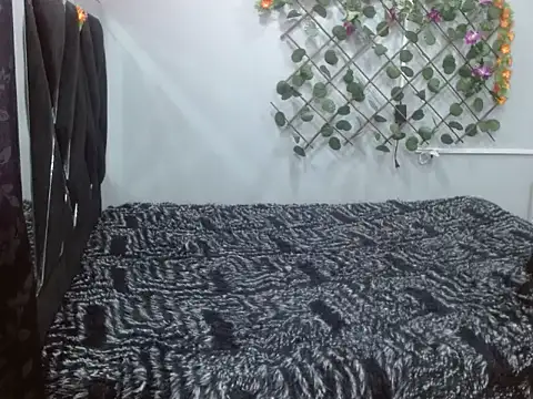 Andrea04 hot online show from November 10, 2025, 7:57 pm