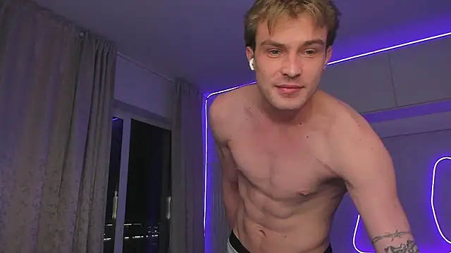 DanteRay online show from November 16, 2025, 10:04 pm