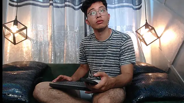 alexy re online show from November 11, 2025, 5:35 pm