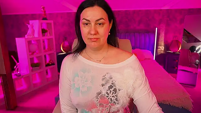 VelvetLuck online show from April 23, 2026, 12:15 pm