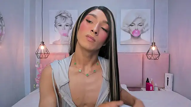 sensual skinny online show from November 18, 2025, 9:19 pm