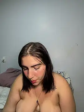 Snapshot of lele_inocente chatting on May 3, 2026, 11:22 pm lele inocente online show from May 3, 2026, 11:22 pm