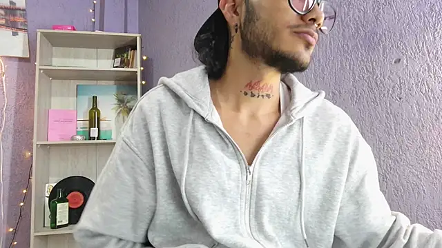 D4ni king online show from November 4, 2025, 2:43 am