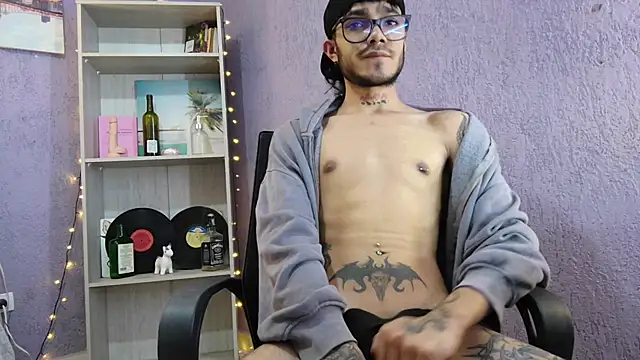 D4ni king online show from November 5, 2025, 2:33 am