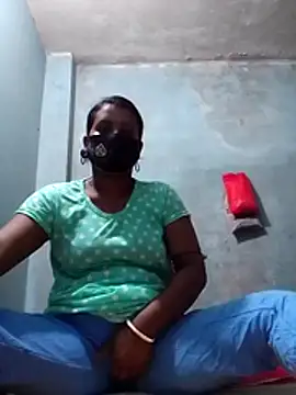 Hot8g online show from November 17, 2025, 3:40 pm