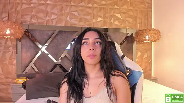 Kiara velvet   online show from April 23, 2026, 4:03 am