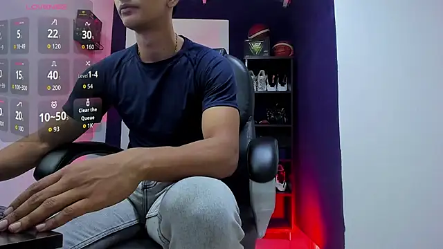 Alex king27 online show from May 15, 2026, 1:23 am