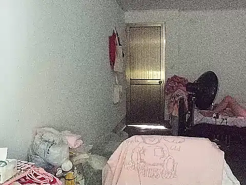 RebelAura online show from May 18, 2026, 4:07 am