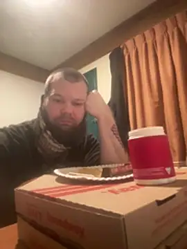 Daddyzfucktoyy online show from March 4, 2026, 3:01 am