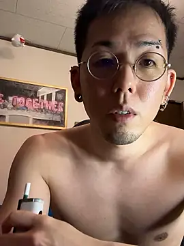 ippei0001 online show from November 4, 2025, 6:01 am