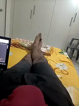 RubyEntity online show from November 7, 2025, 4:51 pm