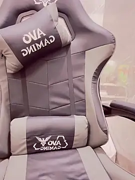 GirlNaughtyFull online show from November 30, 2025, 12:20 pm