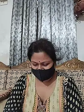 Snapshot of munni-506 chatting on August 5, 2026, 6:44 pm munni-506 online show from August 5, 2026, 6:44 pm