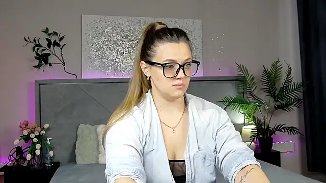 AnabeleBliss online show from July 28, 2026, 12:48 pm