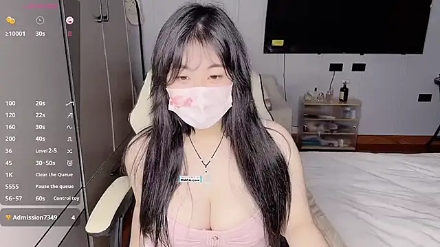 Chayka 21 online show from November 5, 2025, 5:13 pm