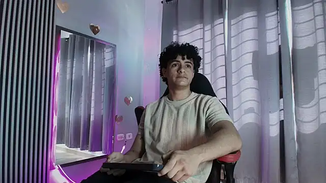 mikei banji online show from November 17, 2025, 1:28 pm