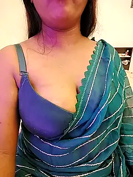 LoveLy-Soneya online show from December 21, 2025, 2:35 pm