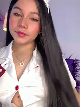 Snapshot of violettabond chatting on May 15, 2026, 12:56 pm violettabond online show from May 15, 2026, 12:56 pm