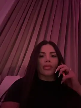 kimberdeedoll online show from November 28, 2025, 7:38 pm