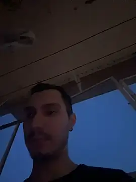 mihneaxxx online show from March 7, 2026, 4:48 pm