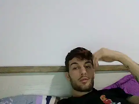 nikolasnik50 online show from January 14, 2026, 5:24 am