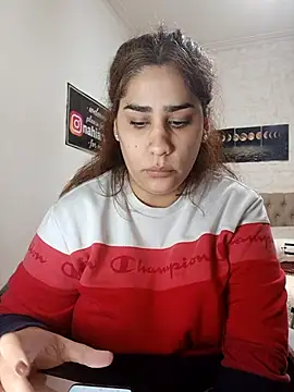 Snapshot of nahiarabiel33 chatting on June 8, 2026, 4:18 pm nahiarabiel33 online show from June 8, 2026, 4:18 pm