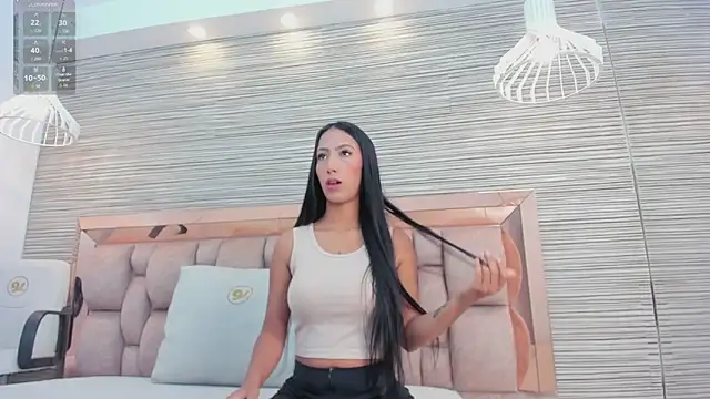 kathia dumons online show from December 2, 2025, 11:26 am