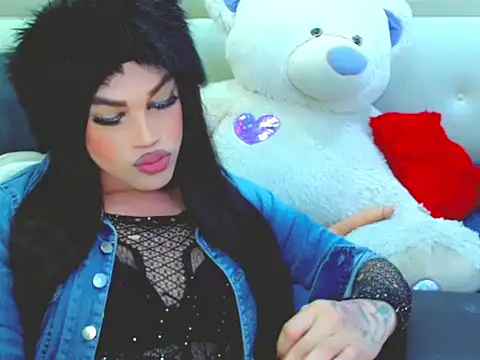 NharaBigCock online show from February 15, 2026, 9:44 pm