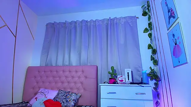 Lulu swarts online show from April 20, 2026, 2:14 am